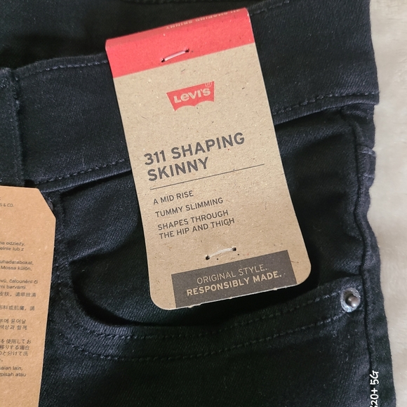 NWT Black Levi's - Picture 7 of 10